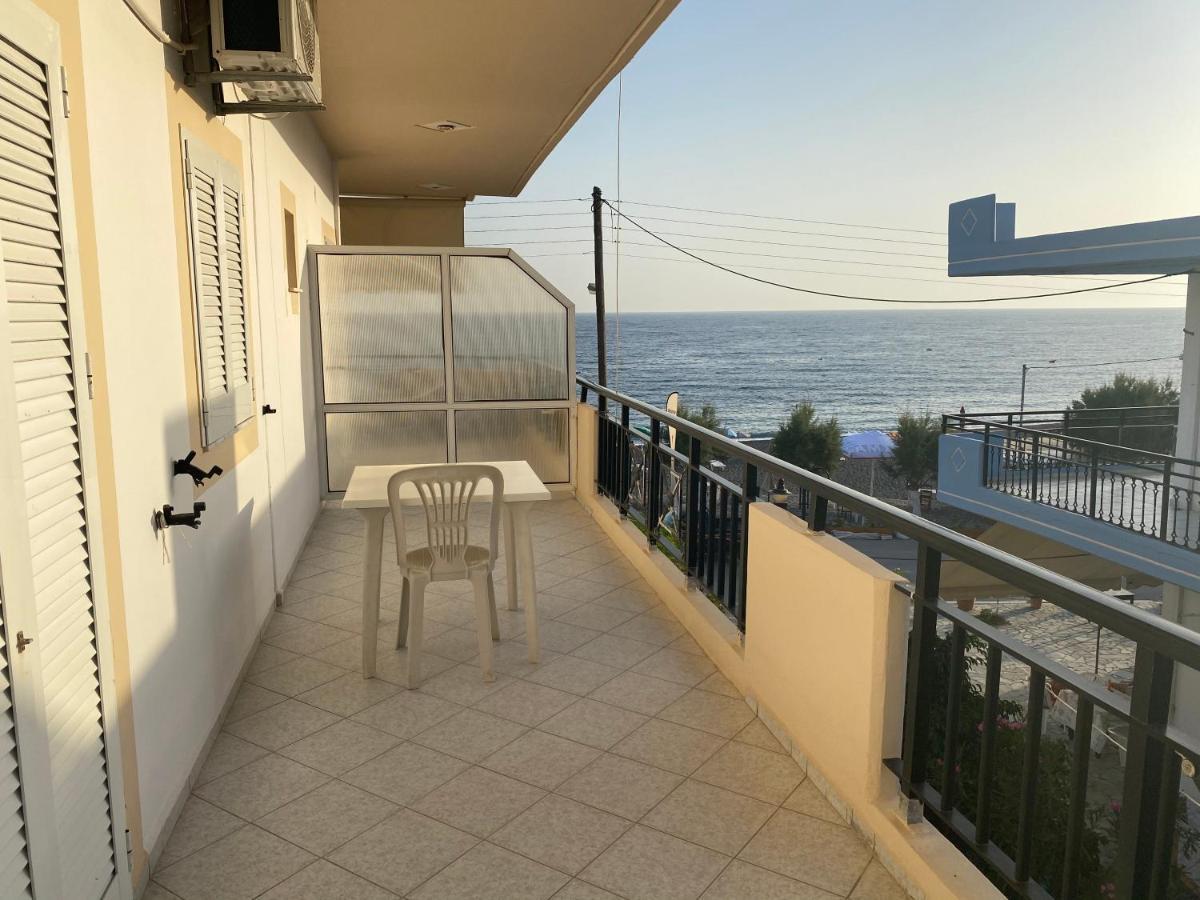 Sindonia Beach Apartment'S Psari Forada Bagian luar foto